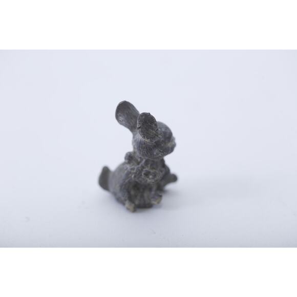 Bunny, With Butterfly, Pewter, Statue, Miniature, Game Piece, Statuette, Vintage - Picture 2 of 3